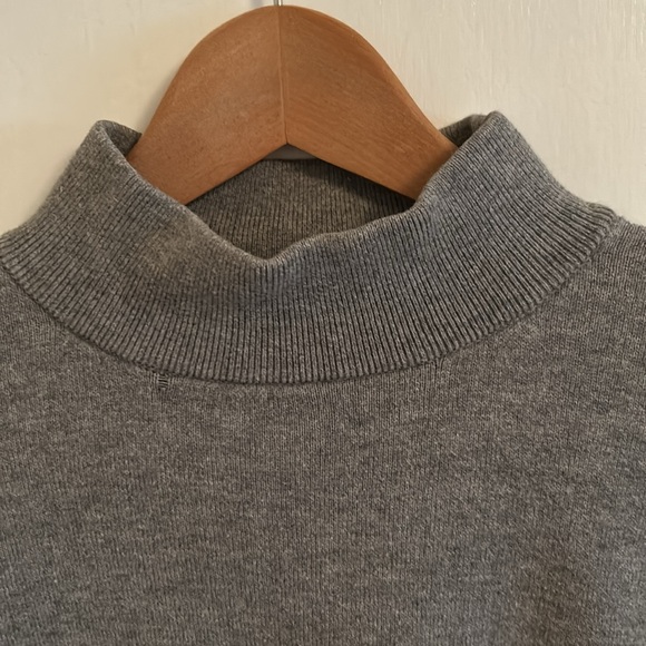 Icone VGUC grey sweater. Size M. - Picture 2 of 9